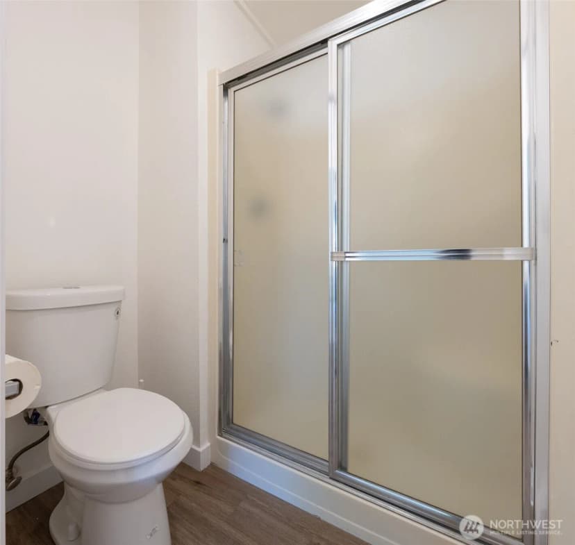 Property photo for 25813 126th Avenue Se, Kent photo 20