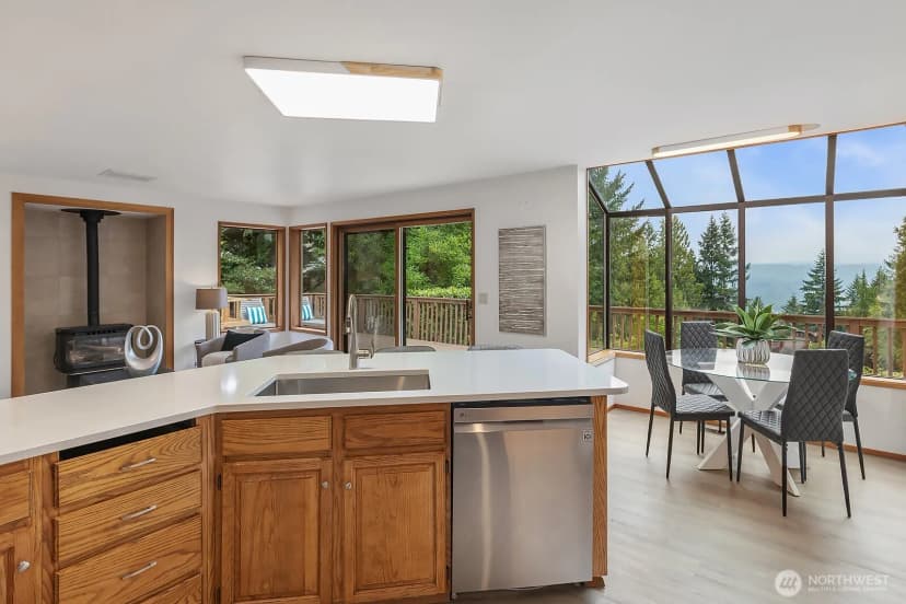 Property photo for 1608 292nd Place Ne, Carnation photo 5