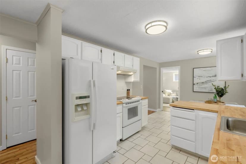 Property photo for 16105 Se 113th Place, Renton photo 7