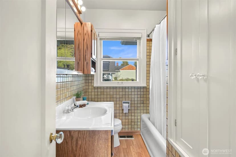 Property photo for 2914 Cornwall Avenue, Bellingham photo 16