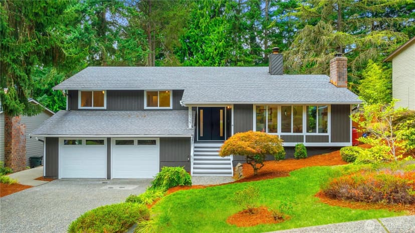 Property photo for 19727 41st Avenue Ne, Lake Forest Park