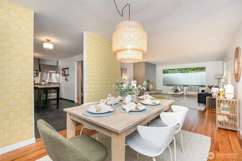 Property photo for 2329 Ne 103rd Street, Seattle photo 6