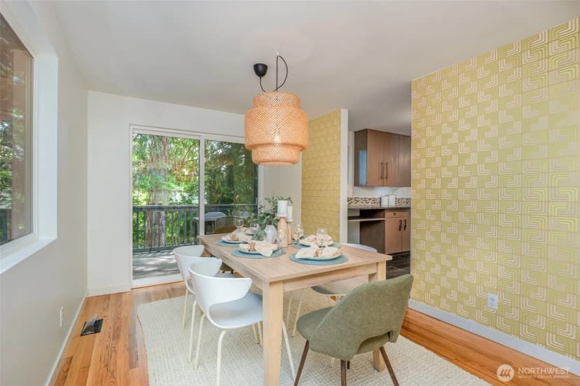 Property photo for 2329 Ne 103rd Street, Seattle photo 9
