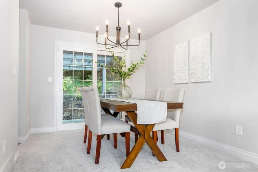 Property photo for 585 Mount Cedar Drive Sw, Issaquah photo 4