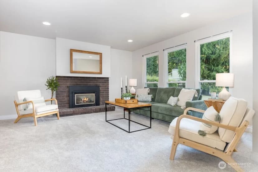 Property photo for 585 Mount Cedar Drive Sw, Issaquah photo 3