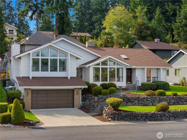 Property photo for 5020 58th Avenue Ct W, University Place photo 2
