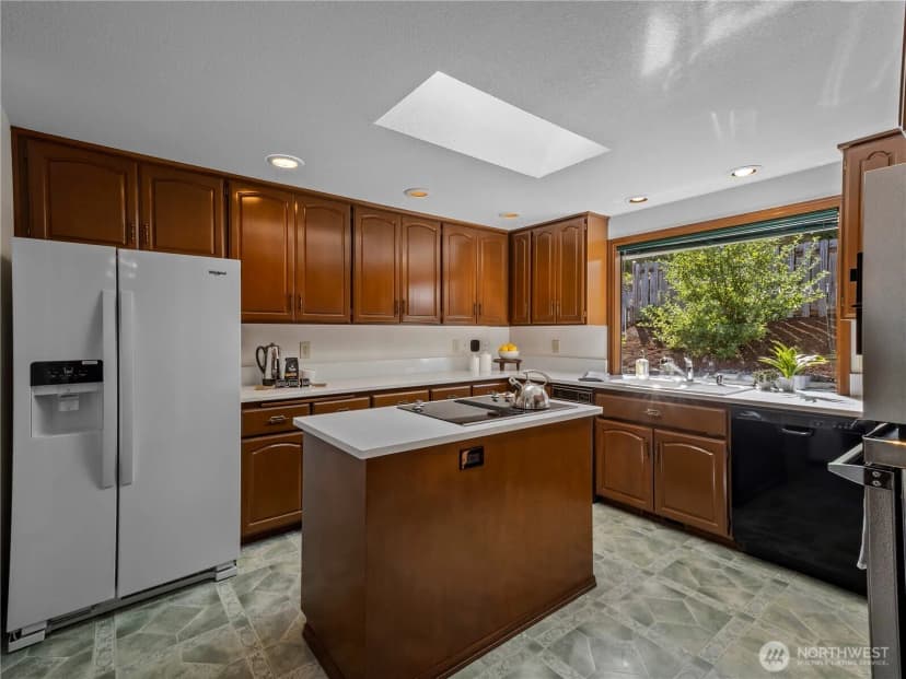 Property photo for 5020 58th Avenue Ct W, University Place photo 8