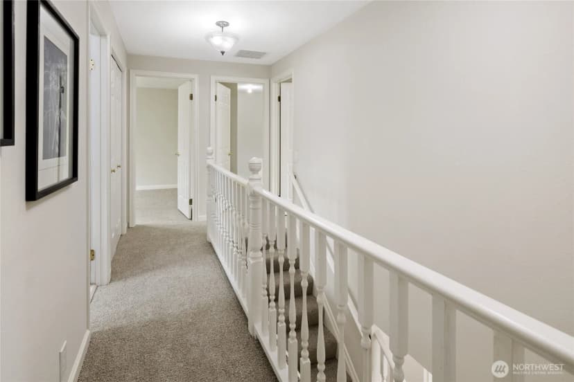 Property photo for 930 179th Place Ne, Bellevue photo 28