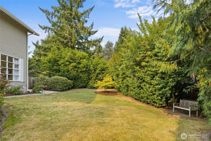 Property photo for 930 179th Place Ne, Bellevue photo 33