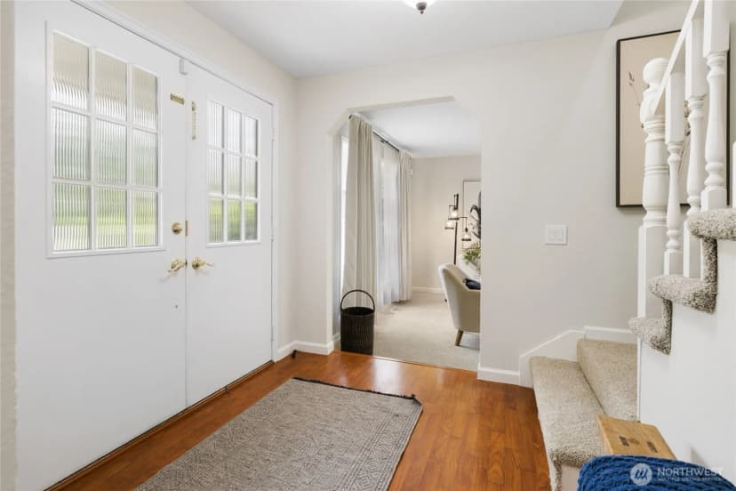 Property photo for 930 179th Place Ne, Bellevue photo 5