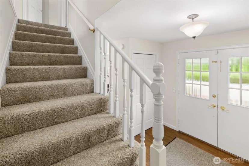 Property photo for 930 179th Place Ne, Bellevue photo 20