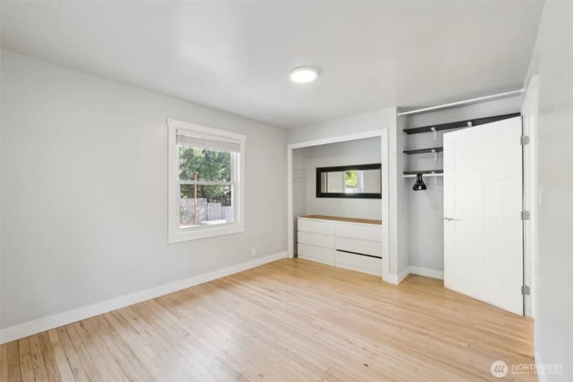 Property photo for 3810 Ne 155th Street, Lake Forest Park photo 17