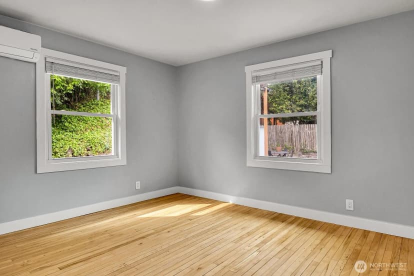 Property photo for 3810 Ne 155th Street, Lake Forest Park photo 16