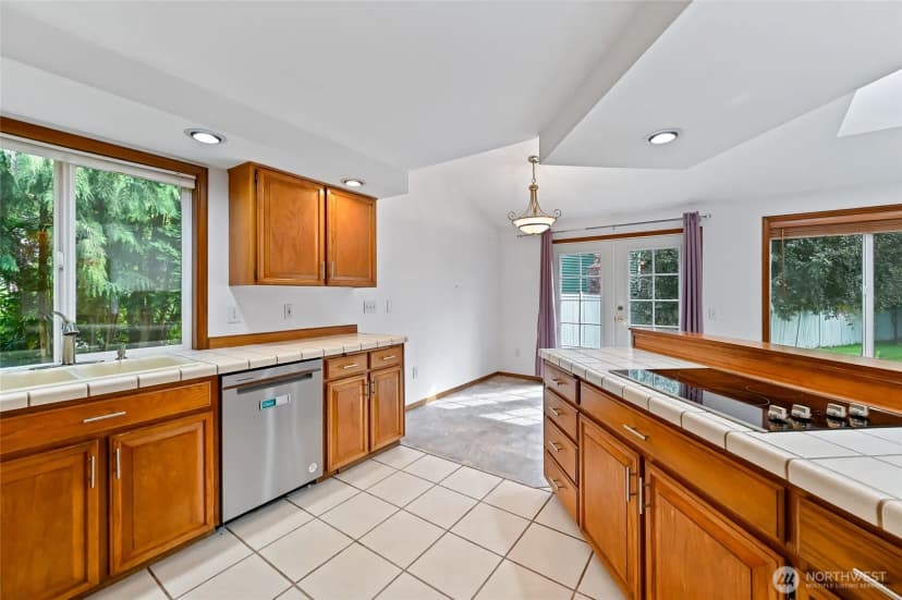 Property photo for 24225 15 Place Se, Bothell photo 13