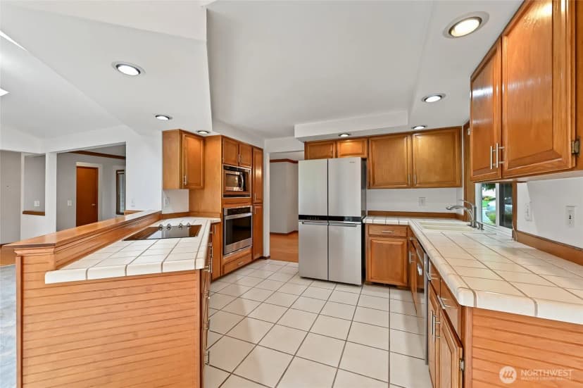 Property photo for 24225 15 Place Se, Bothell photo 14
