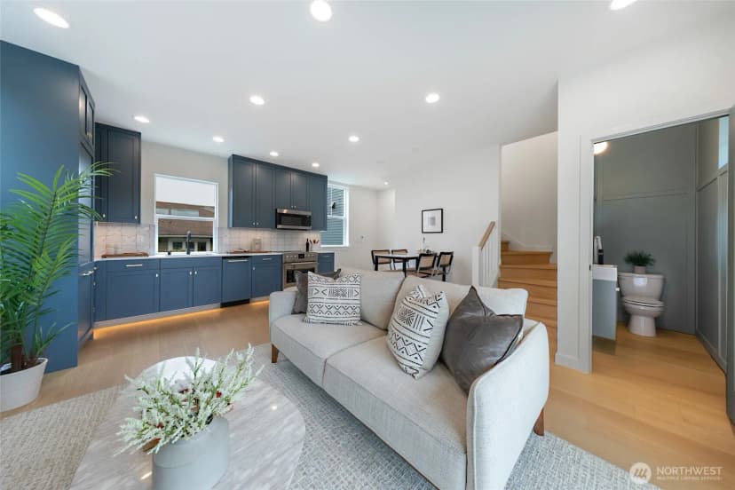 Property photo for 3639 34th Avenue W #b, Seattle photo 12