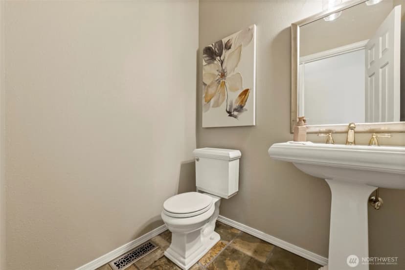 Property photo for 15434 Se 67th Place, Bellevue photo 11