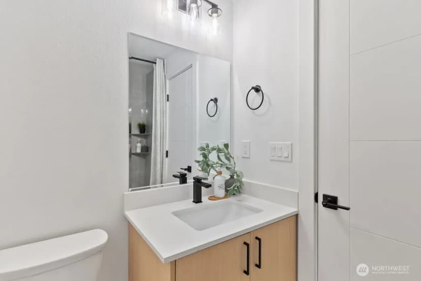 Property photo for 11008 Maury Lane Sw, Lakewood photo 23