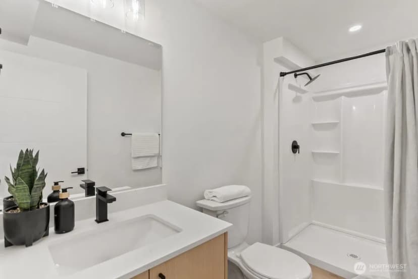 Property photo for 11008 Maury Lane Sw, Lakewood photo 30