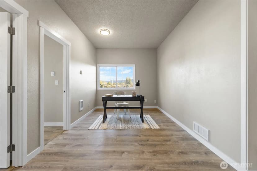 Property photo for 18008 202nd Street E, Orting photo 13