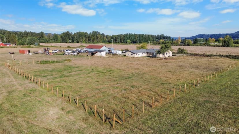 Property photo for 18008 202nd Street E, Orting photo 34