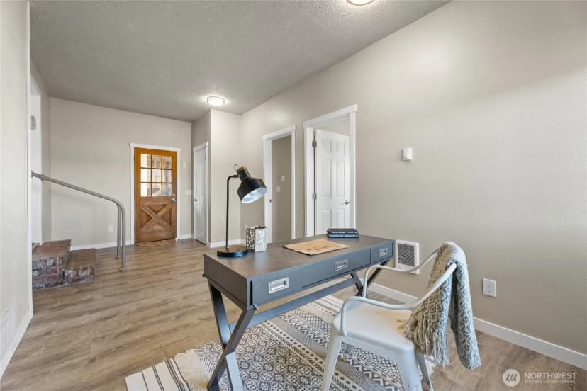 Property photo for 18008 202nd Street E, Orting photo 14
