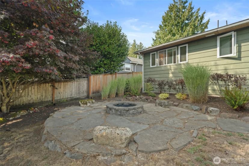 Property photo for 2327 117th Street, Seattle photo 28