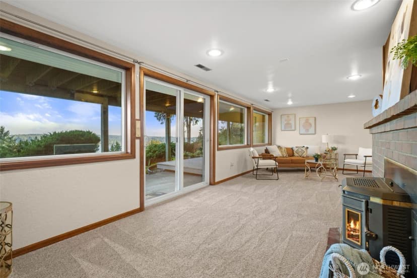 Property photo for 8308 Granite Drive Nw, Gig Harbor photo 6