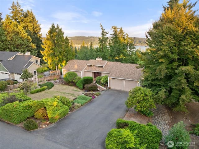 Property photo for 8308 Granite Drive Nw, Gig Harbor photo 2