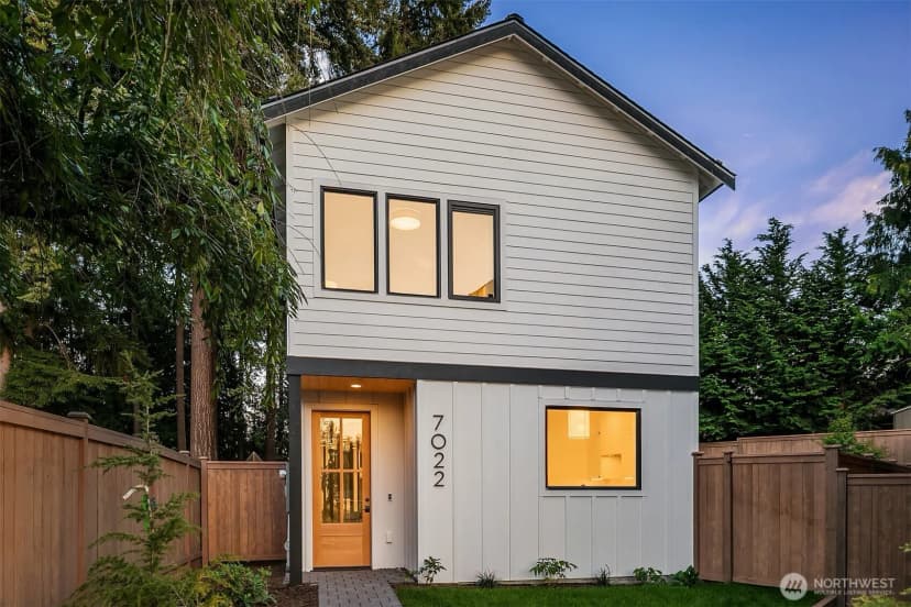 Property photo for 7022 127th Avenue Ne, Kirkland photo 2