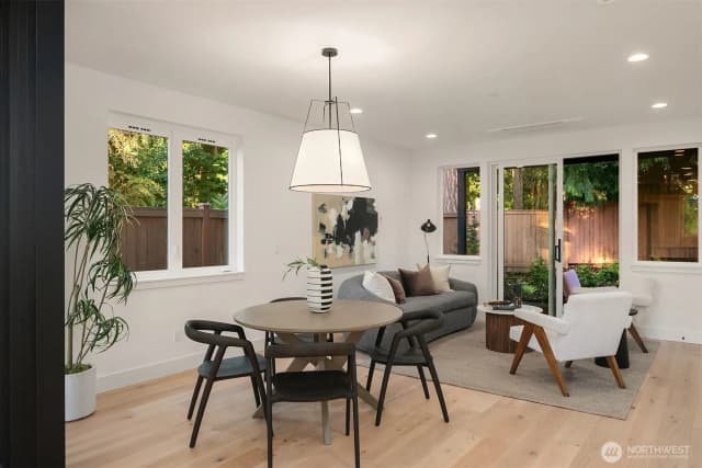 Property photo for 7022 127th Avenue Ne, Kirkland photo 5
