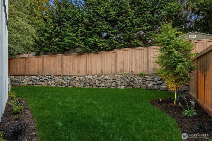 Property photo for 7022 127th Avenue Ne, Kirkland photo 20