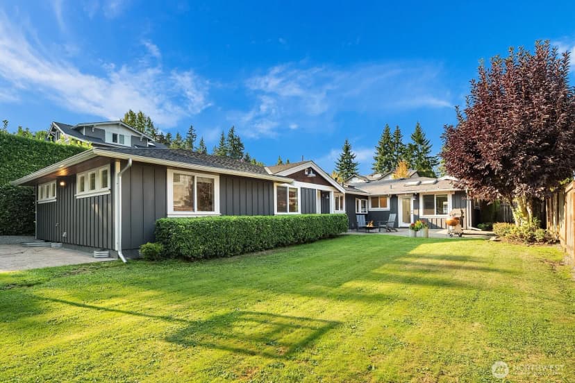 Property photo for 10261 Ne 21st Place, Bellevue photo 31