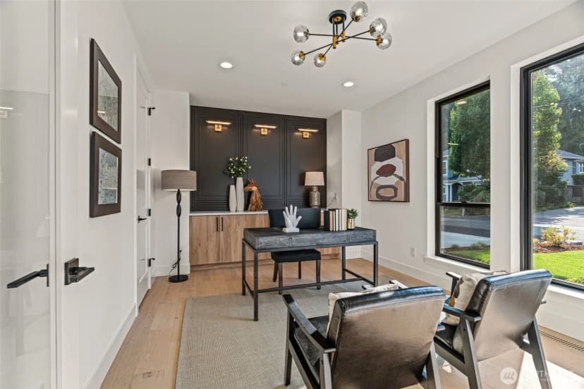 Property photo for 10648 Woodhaven Lane, Bellevue photo 12