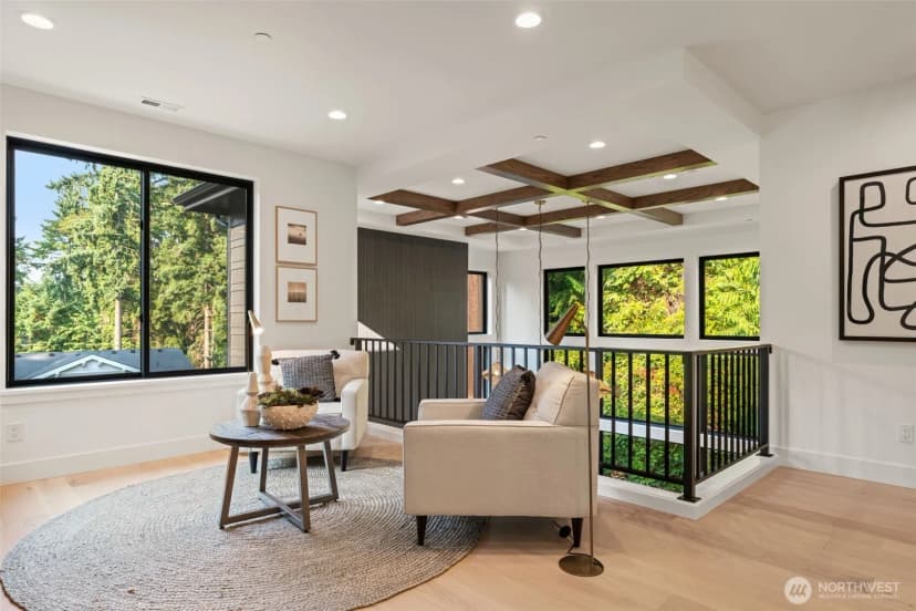 Property photo for 10648 Woodhaven Lane, Bellevue photo 15