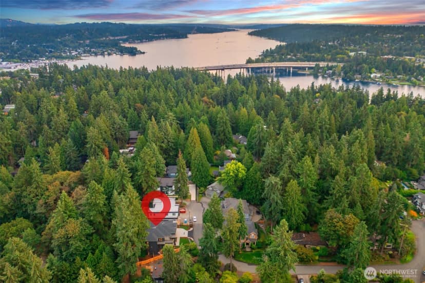 Property photo for 10648 Woodhaven Lane, Bellevue photo 40