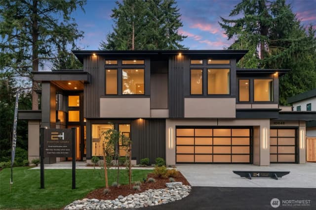 Property photo for 10648 Woodhaven Lane, Bellevue