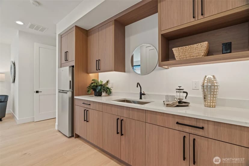 Property photo for 10648 Woodhaven Lane, Bellevue photo 32