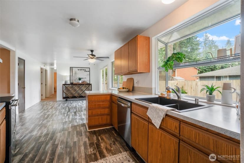 Property photo for 3160 Se Pierson Street, Port Orchard photo 14