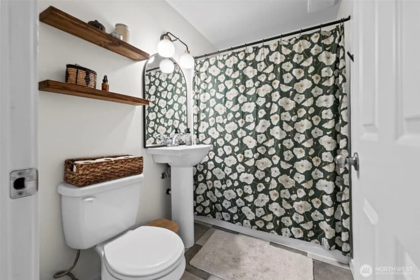 Property photo for 8403 34th Street W, University Place photo 30