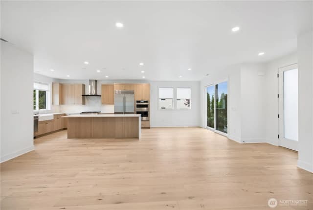 Property photo for 13725 Se 85th Street #46, Newcastle photo 4