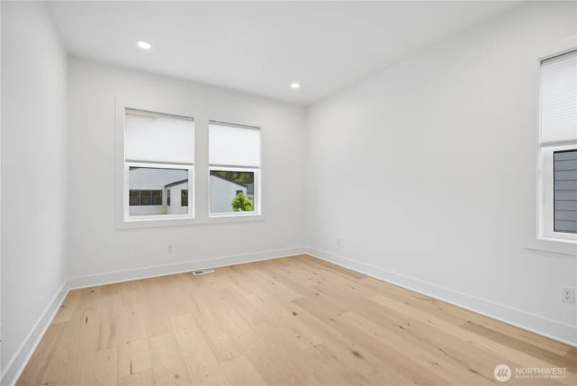 Property photo for 13725 Se 85th Street #46, Newcastle photo 19