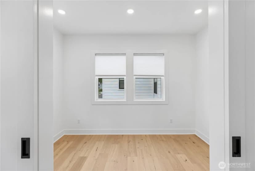 Property photo for 13725 Se 85th Street #46, Newcastle photo 15