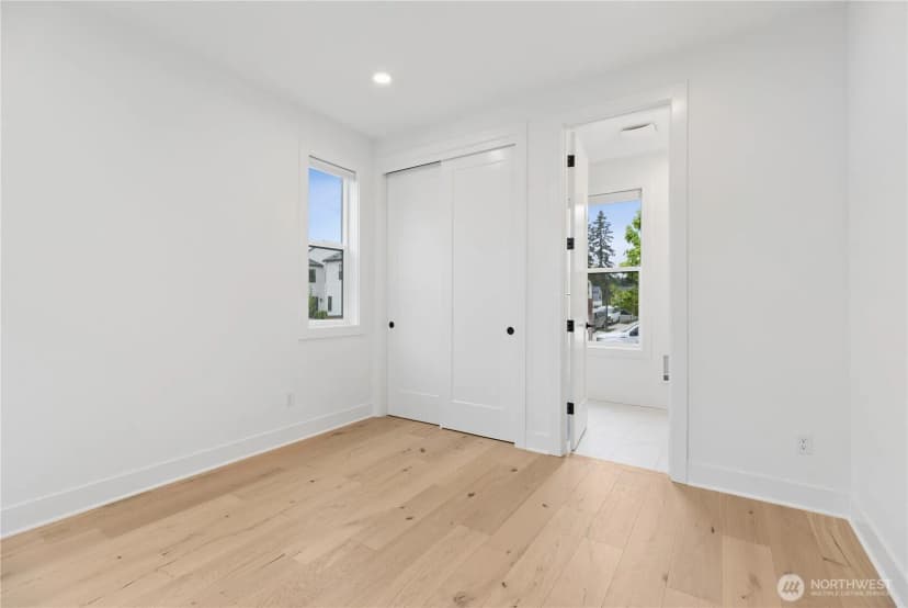 Property photo for 13725 Se 85th Street #46, Newcastle photo 27