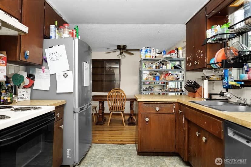 Property photo for 22304 113th Place Se, Kent photo 7