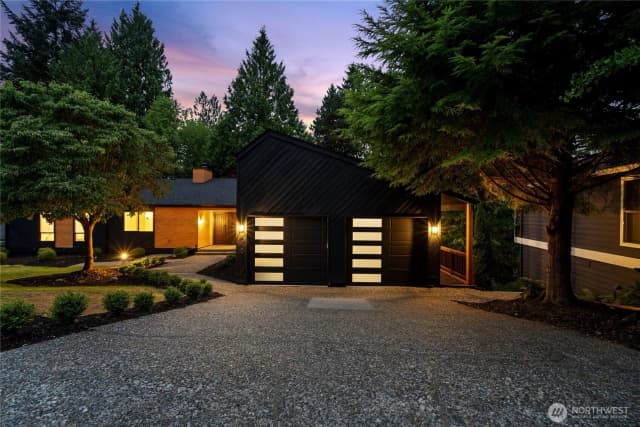 Property photo for 9320 Hoeder Lane, Bothell photo 2