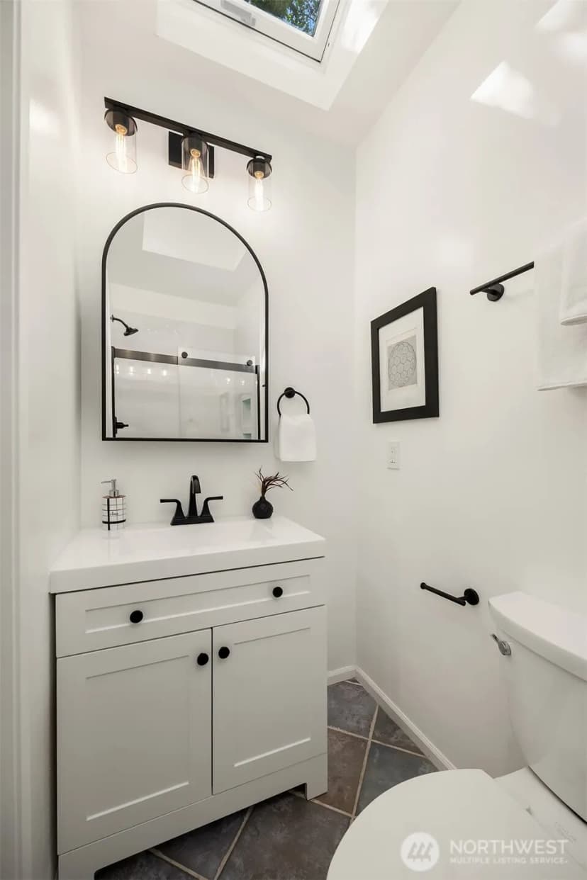 Property photo for 7054 38th Avenue Ne, Seattle photo 10