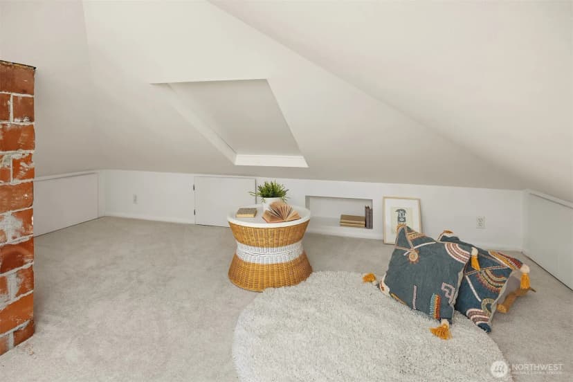 Property photo for 7054 38th Avenue Ne, Seattle photo 20