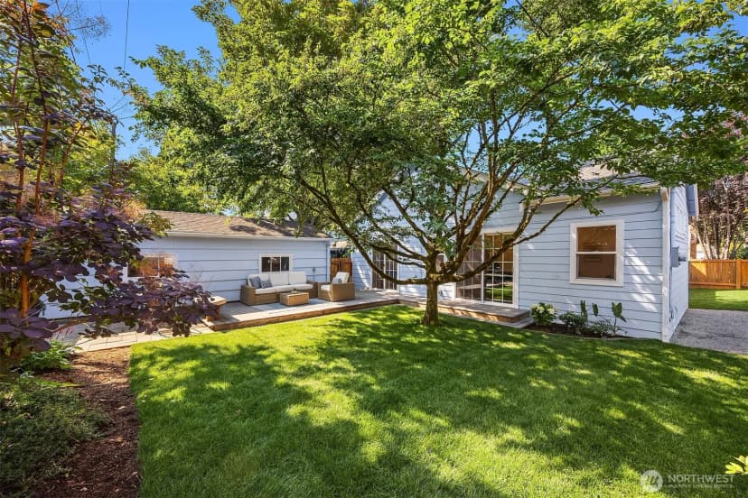 Property photo for 7054 38th Avenue Ne, Seattle photo 21