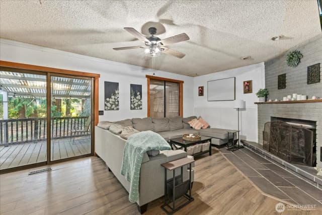 Property photo for 11719 35th Avenue Se, Everett photo 4